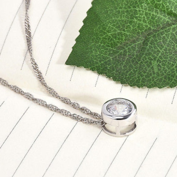 Inlaid Crystal Rhinestone Necklace - Picture 3 of 6